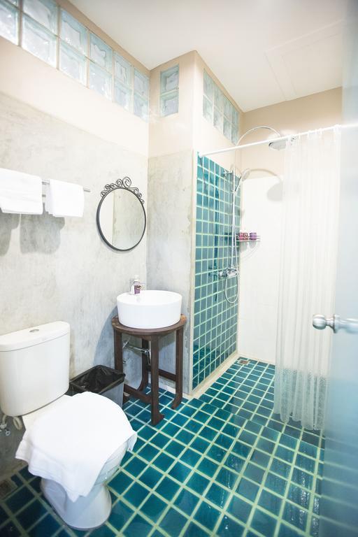 Double Room Private Bathroom