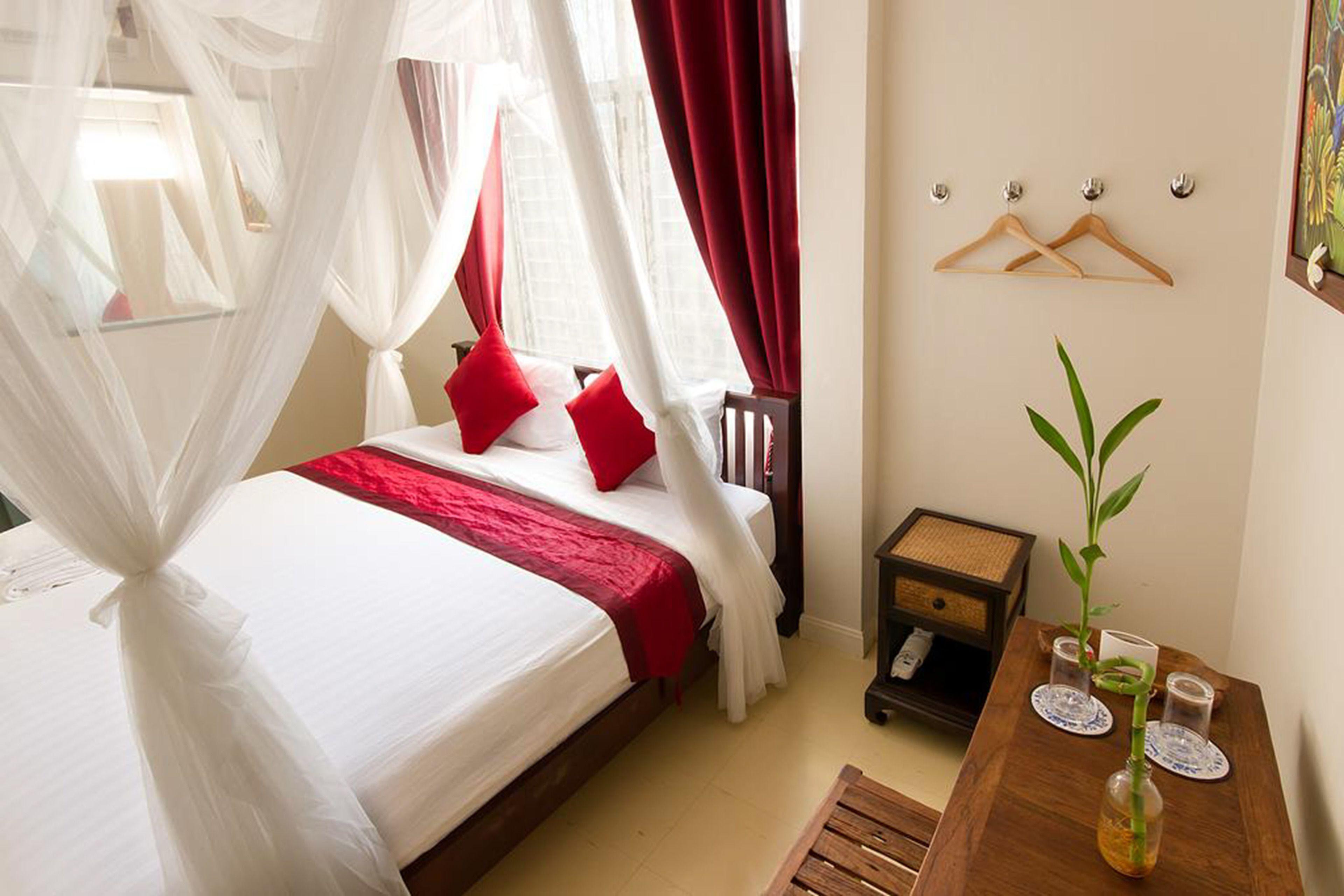 Double Room Private Bathroom